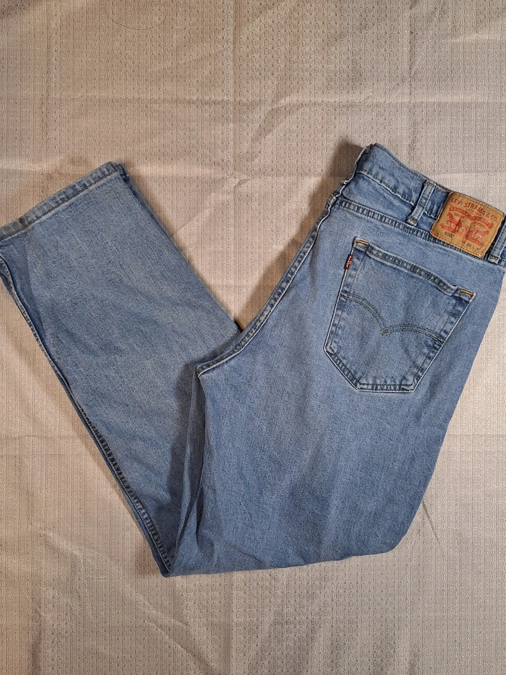 Levi's 550 Men’s 38x32 Straight Leg Jeans Excellent Condition